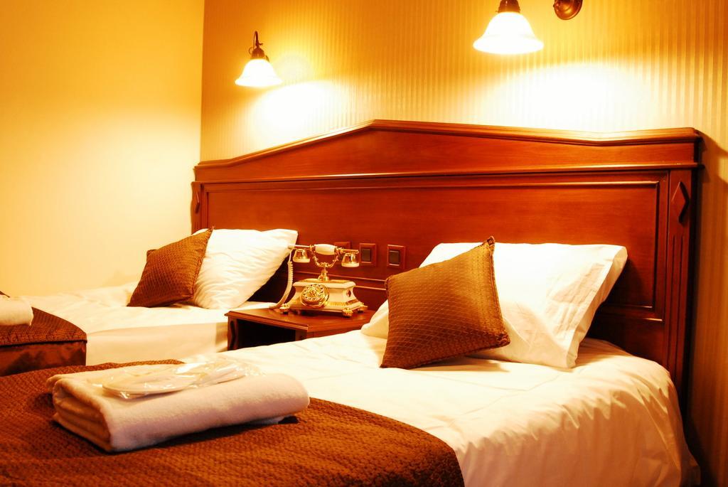 Mevlana Hotel Istanbul Room photo