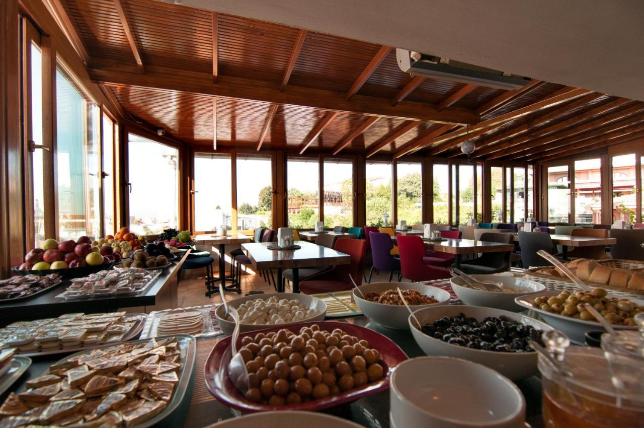 Mevlana Hotel Istanbul Exterior photo